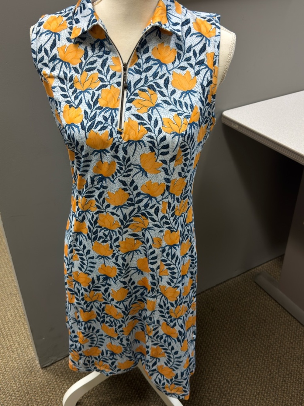 Greg Norman ML75 Golf Dress Floral Sleeveless Zip Front Women’s Medium